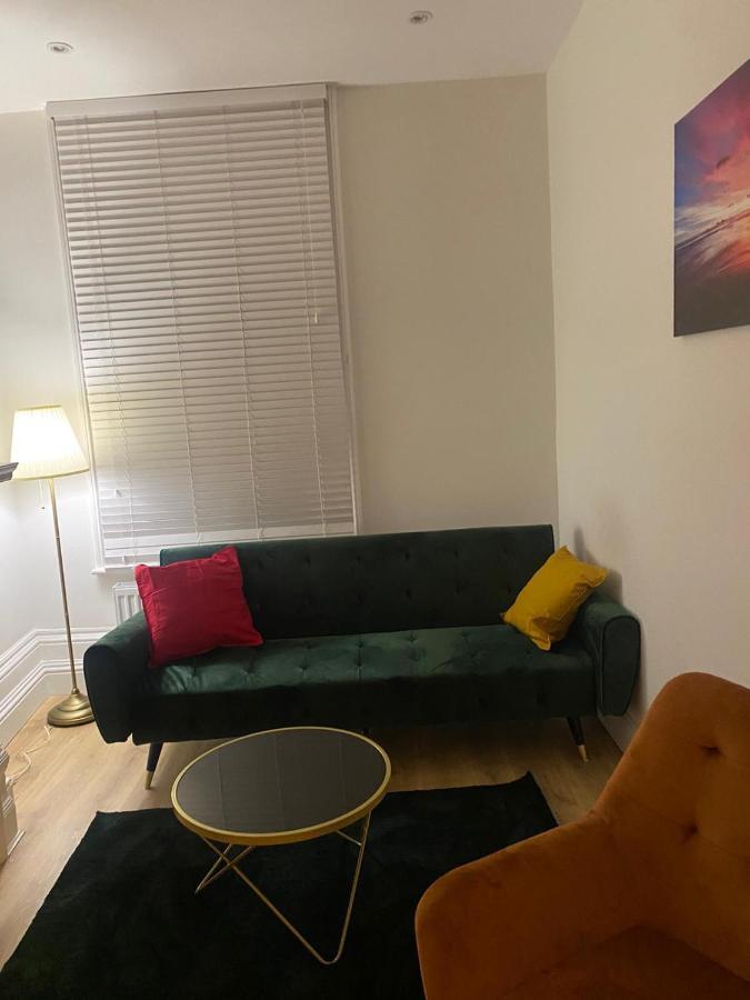 I&J Suites Londres Extérieur photo