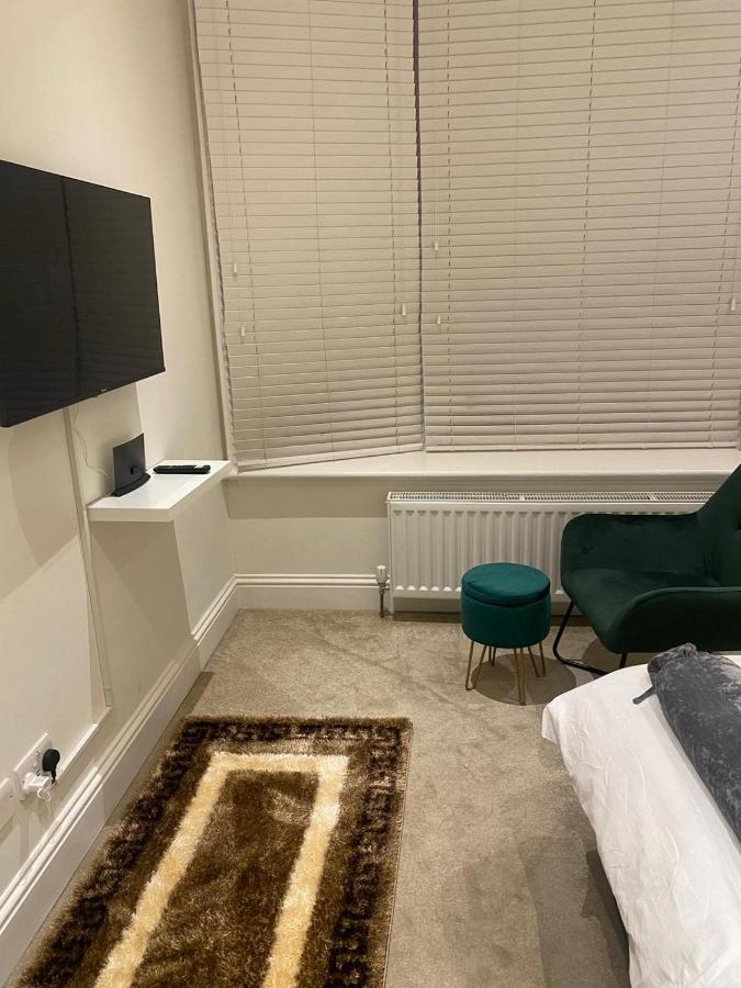 I&J Suites Londres Extérieur photo